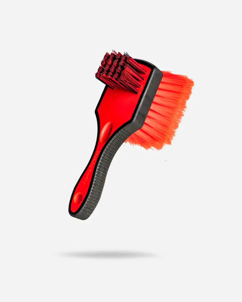 Adam's Wheel & Tire Brush 1
