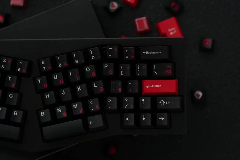 Jkdk Heart Black & Red Cherry Profile Dye-Sub Pbt Keycap Set 1